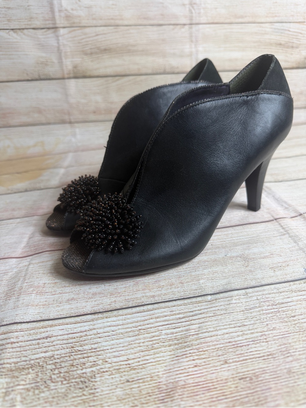 Poetic Licence Baby Cakes Deep V-Front Peep-Toe Pumps. 40. Size 9